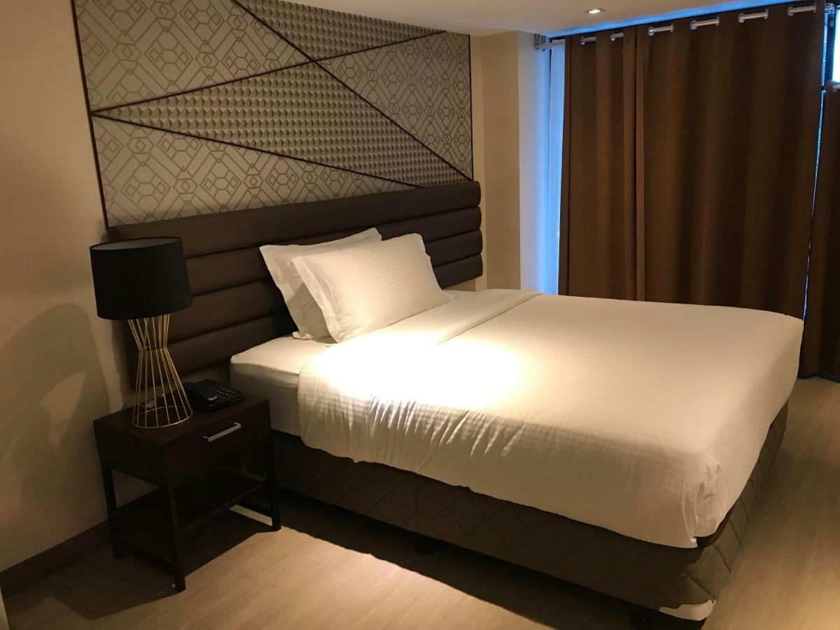 Maxx Hotel Ortigas Pasig City Eksteriør bilde